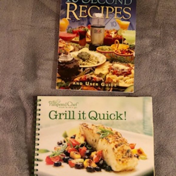 Retro Book Bundle: Magic Bullet Recipes and Grill It Quick! cookbook - Picture 1 of 7